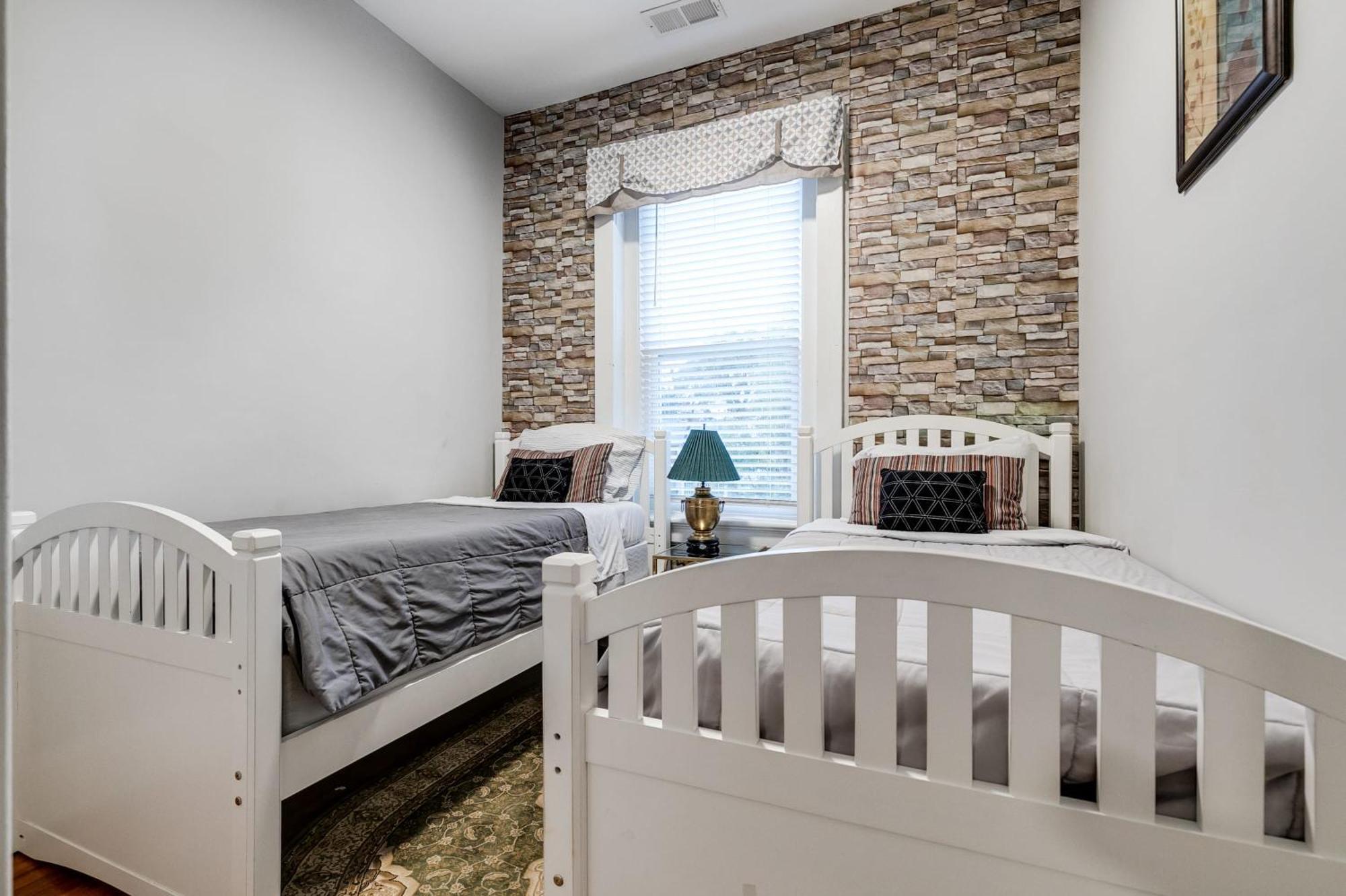 E2 Centrally Located In Carytown Fully Fenced 리치먼드 외부 사진